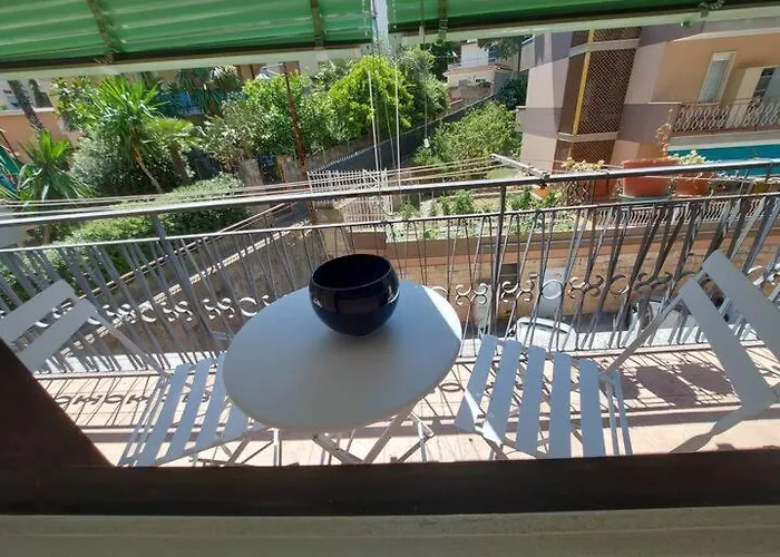 La Casa Di Iole Apartment *